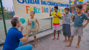 Levando alegria para as crianças de Porto Seguro